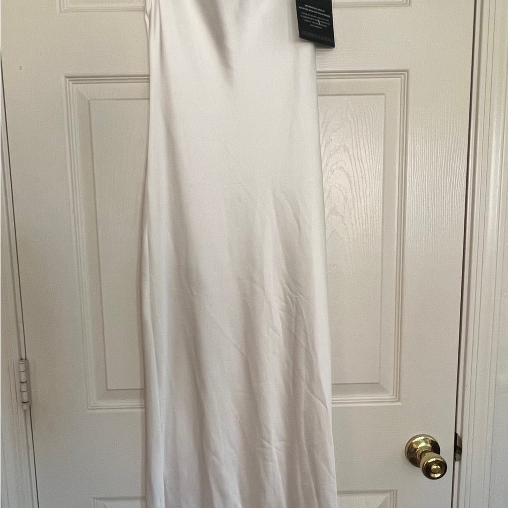 Norma Kamali Snow White Maria Gown - Picture 5 of 5